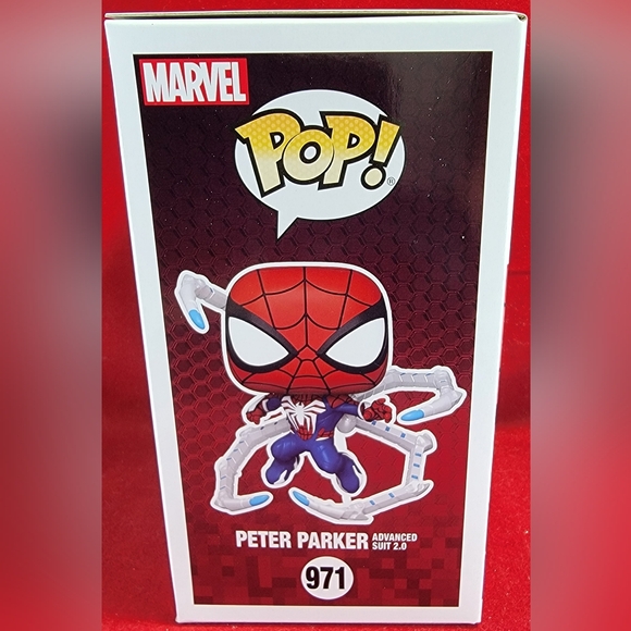 Peter Parker advanced suit 2.0 funko # 971 (nib) with pop protector - Picture 6 of 7